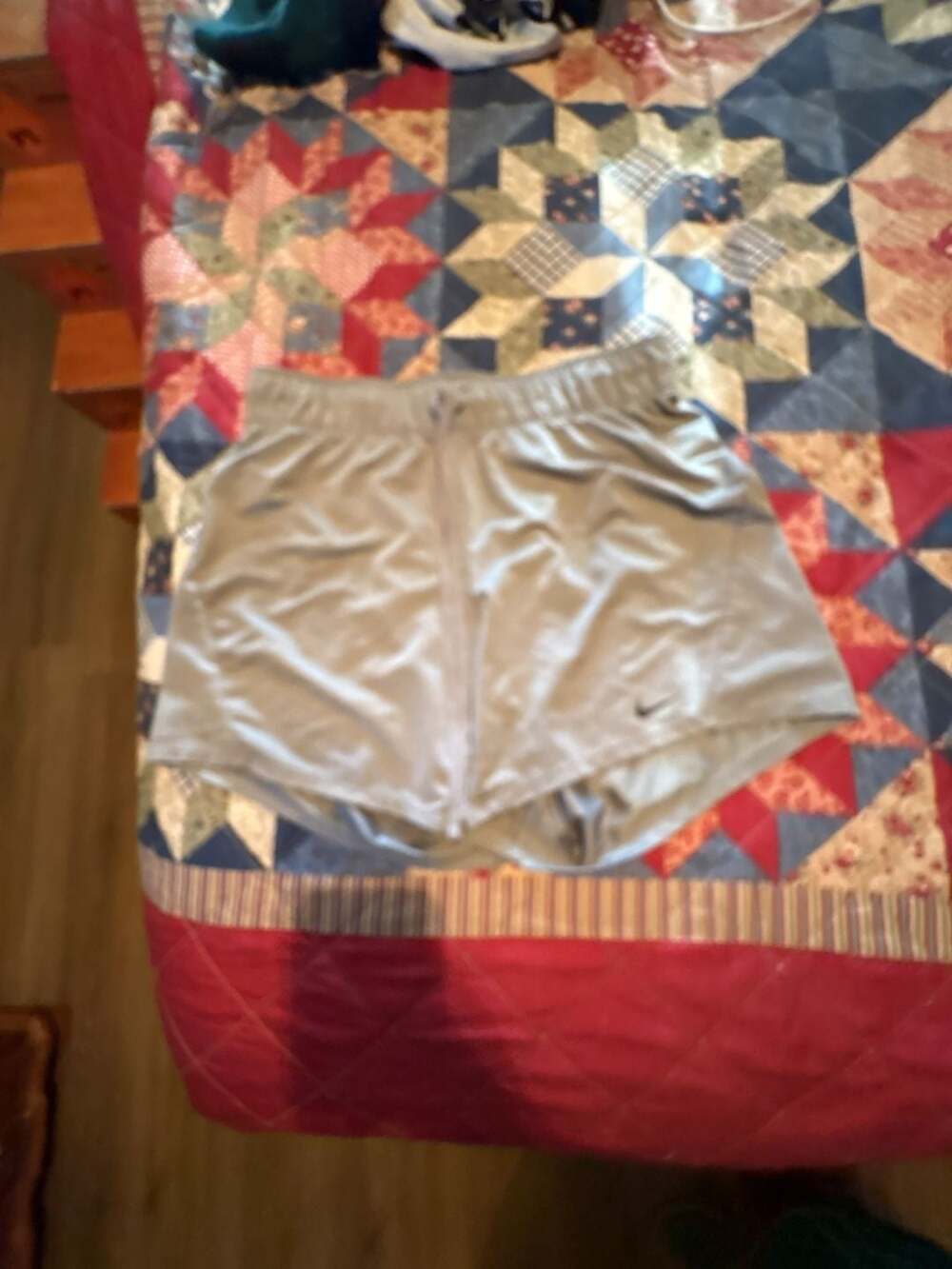 Nike Dri-FIT Athletic Shorts Women's Size Small Gray ct